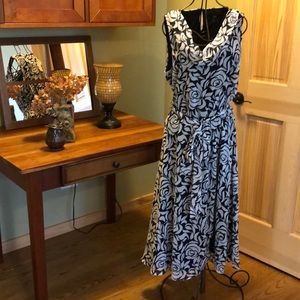 🎨 JBS NWT navy/white sleeveless flowing dress 16